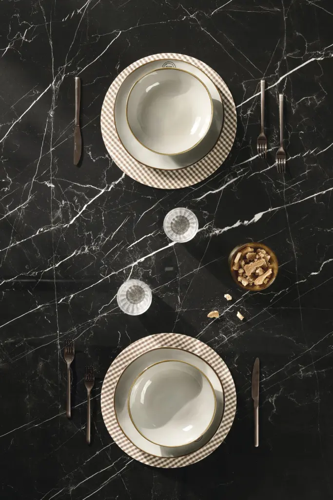 Ambient-ADark Marquina-SapienStone1